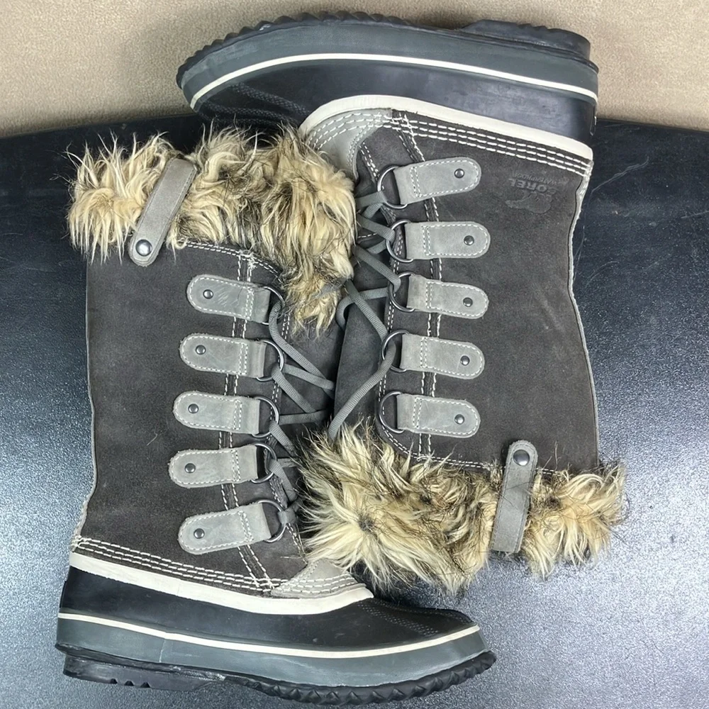 Sorel Joan of‎ Arctic Tall Faux Fur Waterproof Winter Boots Women’s size 6
